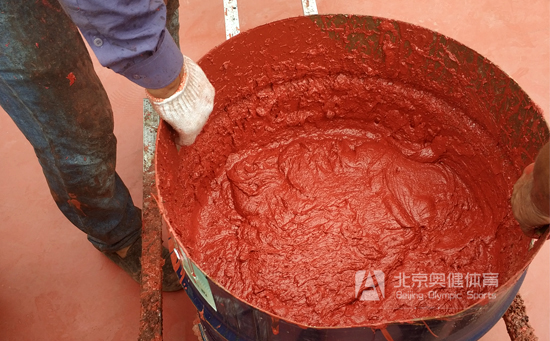 自結紋塑膠跑道施工面膠