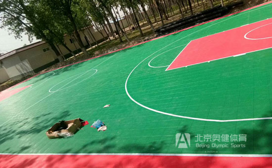 吉祥軟連接懸浮地板籃球場(chǎng)
